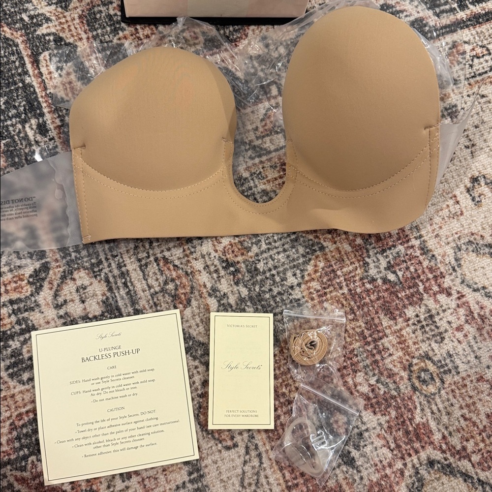 NWOT Victoria’s Secret Style Secrets U-Plunge Backless Push-Up, Size D, Nude - Picture 4 of 5